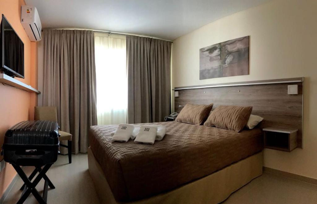 Illia 121 Apart Hotel เนวเก็น ภายนอก รูปภาพ