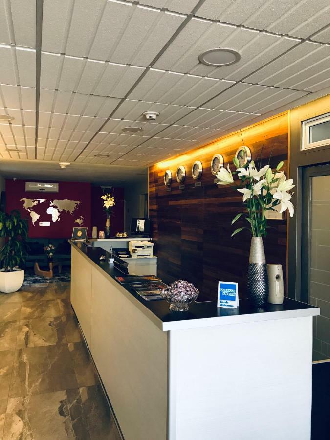Illia 121 Apart Hotel เนวเก็น ภายนอก รูปภาพ